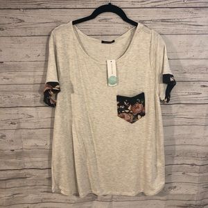 Pink Clover XL Grey Top, Flower Trim